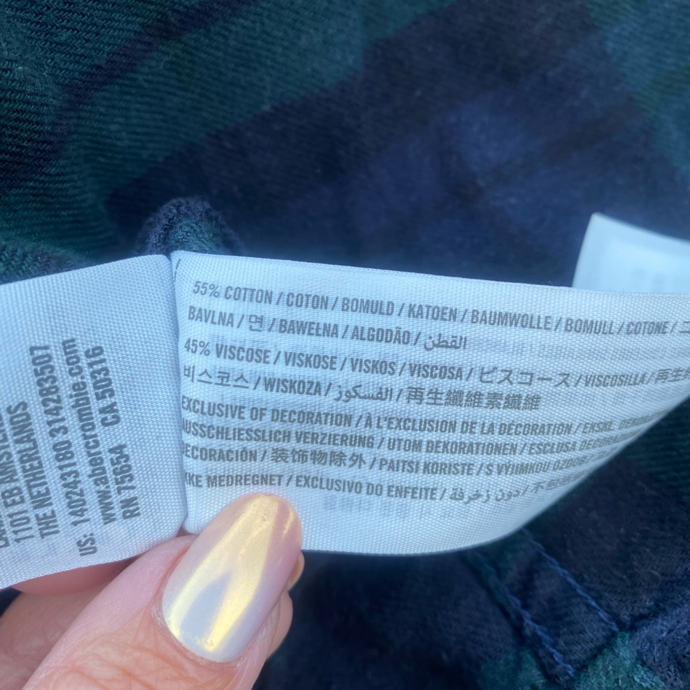 🫐Abercrombie & Fitch Plaid button up, Medium - Picture 4 of 5